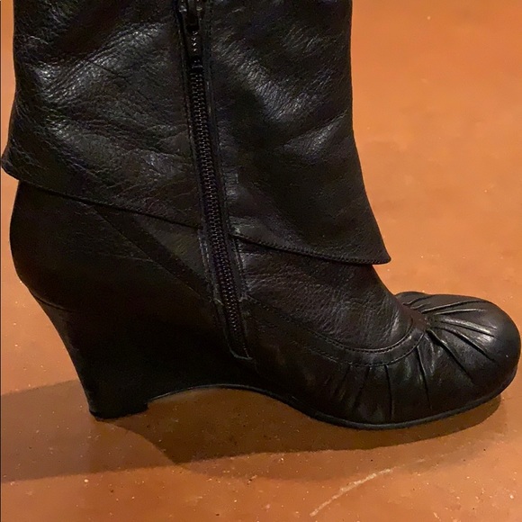 ALDO wedge heel booties - Picture 2 of 5